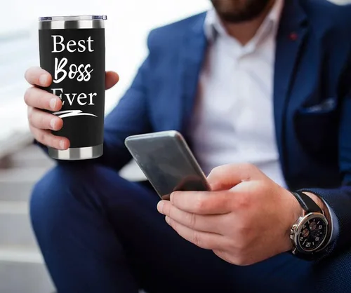 Vista 3 de Regalos para jefes para hombres y mujeres, vaso de vino negro de 20 onzas con tapa y pajilla, perfecto para regalos del día del jefe, Navidad