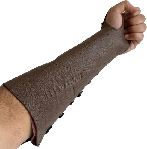 Vista 2 de Protector de brazo de cuero hecho a mano para mujeres y hombres, protector ajustable y ligero para caza, tiro al blanco para jóvenes y adultos