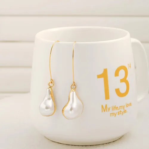 Vista 7 de SOFYBJA Dainty 18K Gold Plated Pearl Turquoise Drop Earrings Long Dangle Lightweight Handmade Earrings Jewelry Perla de pera dorada