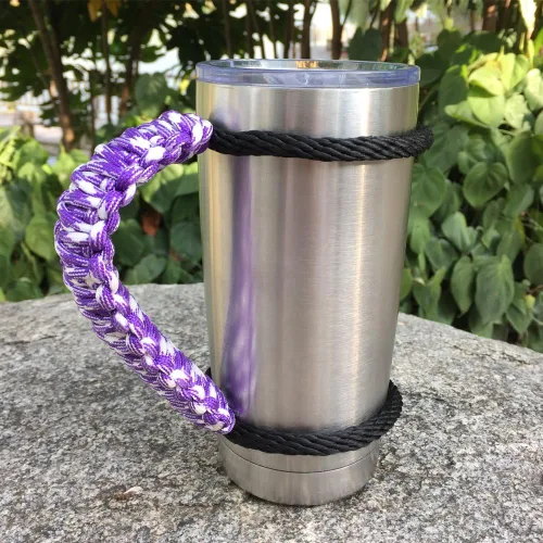 Vista 7 de Mango de Paracord hecho a mano para vaso Yeti/Rtic/Ozark Trail Rambler de 30 onzas (negro)