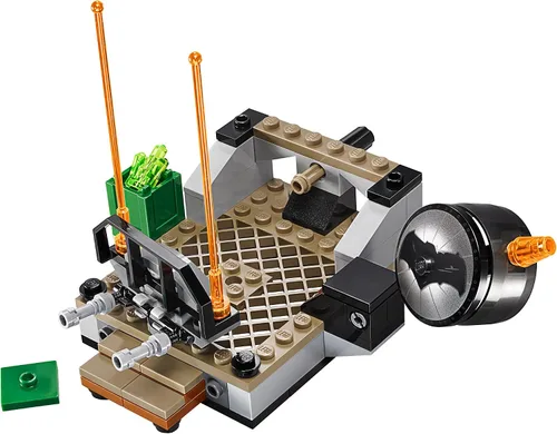 Vista 6 de LEGO Super Heroes Clash of The Heroes Kit de construcción (92 piezas)