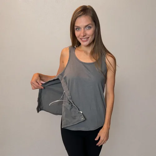 Vista 13 de Inspired Comforts Camiseta sin mangas de recuperación de mastectomía poscirugía con bolsillo de drenaje y acceso a presión