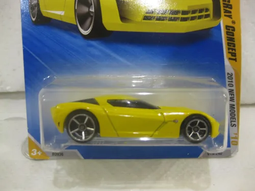 Vista 2 de Hot Wheels 2010 Nuevos Modelos Nº 19 de 44 '09 Corvette Stingray Concept en Amarillo Diecast Escala 1:64