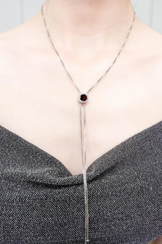 Vista 3 de Collar Lariat ajustable de plata de ley con piedras preciosas y topacio blanco redondo con halo redondo