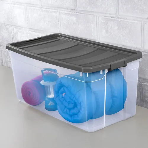 Vista 7 de Sterilite Contenedor modular de plástico transparente de 200 cuartos de galón con tapa de pestillo, base transparente y superficie texturizada