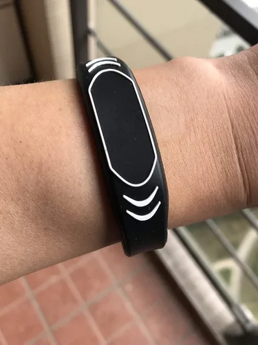 Vista 2 de Pulsera RFID EM4100 125KHZ Pulsera ajustable de silicona (negro-10 piezas)