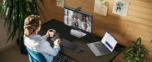 Vista 3 de Cámara web Dell 4K UHD WB7022, sensor Sony, certificados por equipos