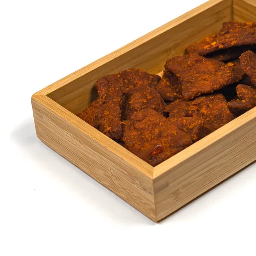 Vista 4 de NESTLADY REBANZA DE CARNE DE SOJA CON SABOR PICANTE 2.65 oz - Vegano