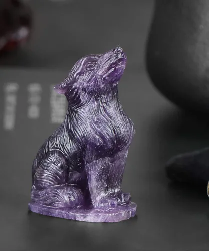 Vista 5 de Artistone Figuras de lobo de cristal de amatista de 2.0 pulgadas, regalo de piedras preciosas talladas a mano, estatua de lobos, tallas de animales
