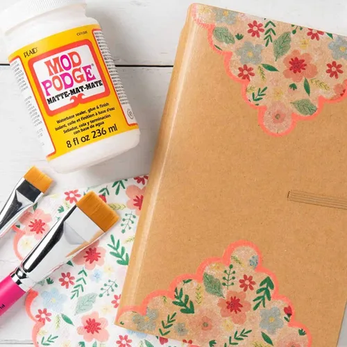 Vista 5 de Mod Podge Kit completo de decoupage, dos botellas de 16 onzas, sellador/pegamento (acabado brillante mate) con juego de 4 cepillos de espuma