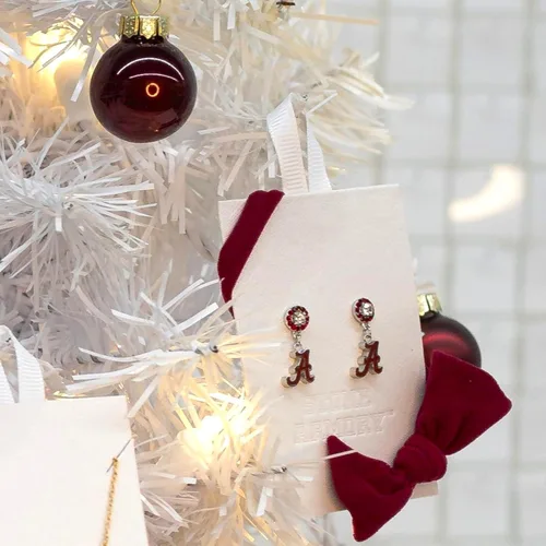 Vista 7 de Stone Armory Pendientes de joyería de la Universidad de Alabama, regalos para mujer, graduación – Acero inoxidable agradable a la piel Bama Crimson
