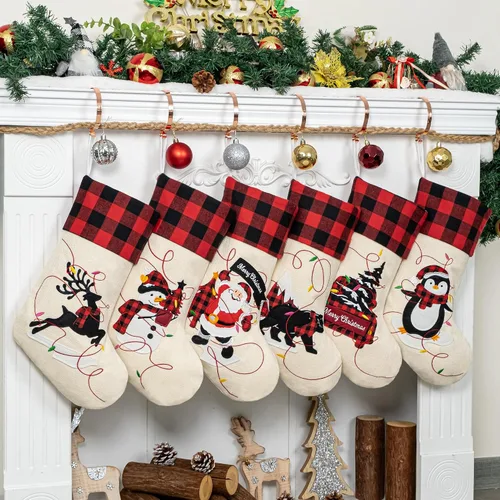 Vista 9 de LUBOT Juego de 4 medias de Navidad grandes para la familia, 20 pulgadas, silueta de búfalo rojo a cuadros para colgar en la chimenea, decoración