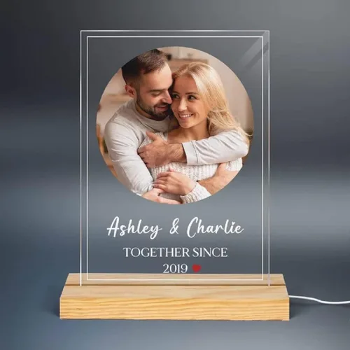 Vista 8 de Apeso Placa de corazón personalizada con nombre de pareja simple con luz nocturna LED, regalo del día de San Valentín