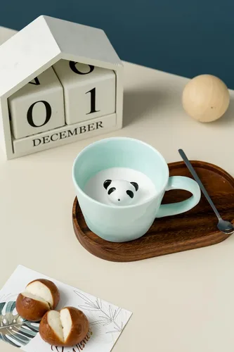 Vista 8 de DIHOclub Taza de cerámica de panda con animal 3D oculto, taza de figura de animal de dibujos animados hecha a mano, taza linda, regalo de Navidad