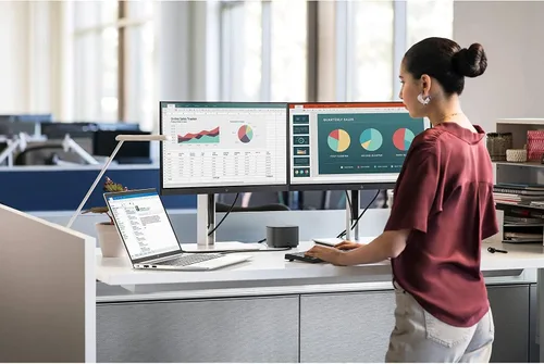 Vista 8 de HP ProBook 450 G10 portátil de negocios (15.6" FHD antirreflejos, Intel de 10 núcleos i5-1334U, 16 GB RAM, 512 GB SSD, (supera al i7-1255U)) Teclado