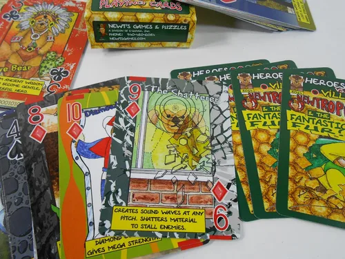 Vista 5 de NEWTROPOLIS & The Fantastic Fur Playing Cards - Edición limitada de 1152 mazos de Peter Wood