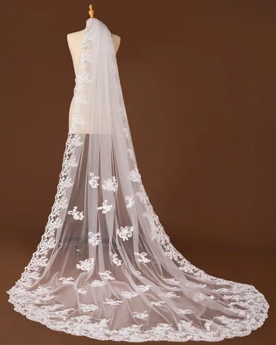 Vista 6 de Babyonlinedress Applique Lace Edge Cathedral Wedding Bidal Veil and Comb