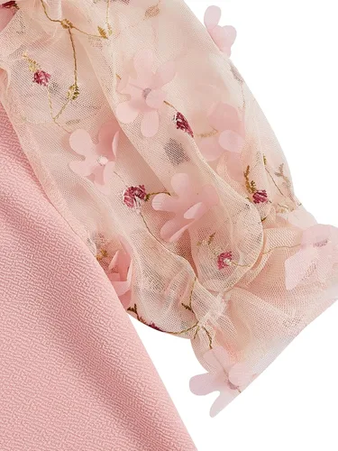 Vista 4 de WDIRARA Vestido casual ajustado con cuello redondo y mangas abullonadas con lunares en contraste para niña