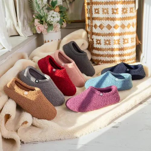 Vista 6 de VeraCosy Pantuflas de peluche mullidas para mujer, zapatos ligeros de espuma viscoelástica para interiores