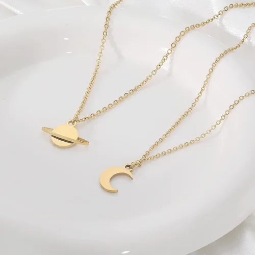 Vista 2 de Holy rose 2 piezas de collar de Saturno con estrella de luna, regalo para amantes de la música, regalos para cantantes, regalos inspirados