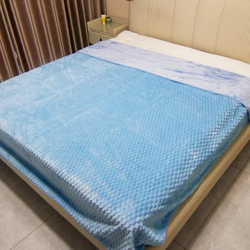 Vista 13 de Ahinahwap Manta resistente al agua para cama, sofá, manta para gatos y perros, impermeable, lavable, protector de muebles pequeño y acogedor