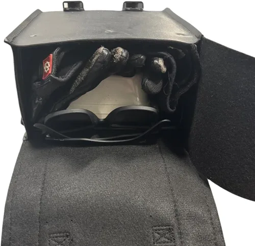 Vista 9 de Willie & Max By Dowco Serie Black Jack Bolsa para arco de respaldo de motocicleta con protección UV, piel sintética sin mantenimiento, universal