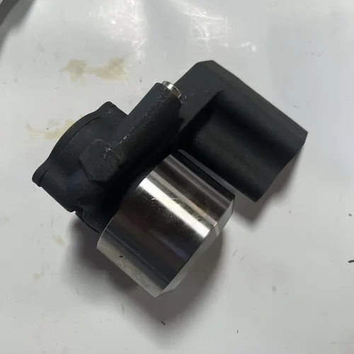 Vista 2 de VOE21620116 21620116 Bomba de alimentación de combustible se adapta a Volvo EC240B EC290B EC210 D7D