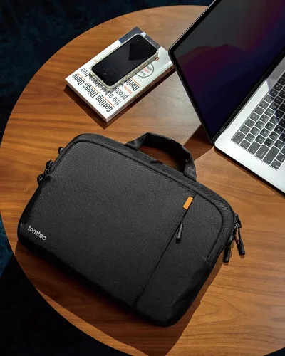 Vista 3 de tomtoc estuche de transporte 360 para laptop de 14 pulgadas MacBook Pro M5/M4/M3/M2/M1 Pro/Max A3434 A3112 A3401 A3185 A2992, bolsa de hombro