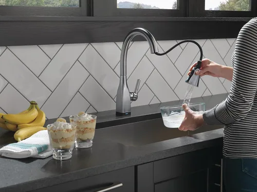 Vista 6 de Delta Faucet Mateo Touch - Grifo de cocina de níquel cepillado, grifos de cocina con rociador extraíble, grifo de fregadero de cocina, grifo táctil
