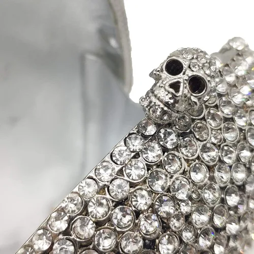 Vista 5 de Boutique De FGG Bolso de mano de cristal de calavera para mujer, bolso de mano de noche con diamantes de imitación, para fiesta, graduación