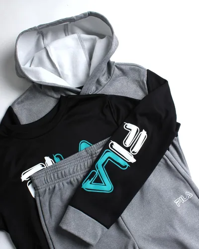 Vista 3 de Fila Conjunto deportivo deportivo para niños, sudadera con capucha de rendimiento de 3 piezas, pantalones deportivos, camiseta - Conjunto de ropa