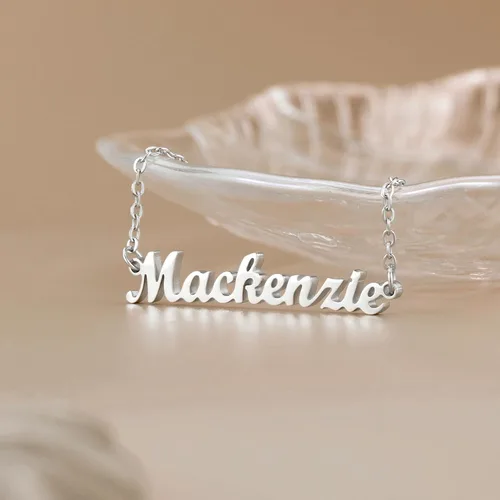 Vista 2 de SANNYRA Collar con nombre personalizado chapado en oro real de 18 quilates con placa de nombre, regalo de joyería para mujeres y niñas