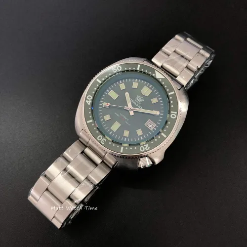 Vista 2 de Steeldive SD1970 Reloj de buceo, 6105 Turtle Captain Willard, NH35, Zafiro, Verde, Buceador, BNIB, Buceador, reloj de buceo