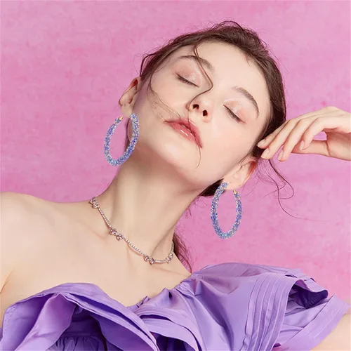 Vista 4 de coadipress Aretes de aro de lentejuelas, bohemios, envueltos en purpurina, chapados en oro, aretes colgantes para mujer, aretes de aro grandes