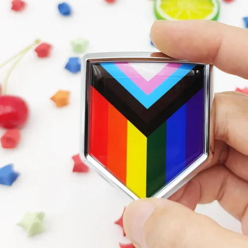 Vista 2 de Overdecor Calcomanías de bandera gay arcoíris del progreso del orgullo, emblema de automóvil, accesorios de automóvil LGBTQ, decoraciones de bandera