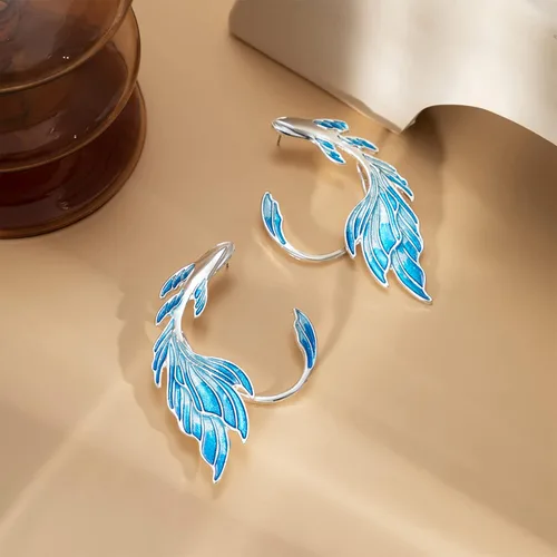 Vista 2 de Aretes de metal con forma de elfo de zinc y hada, estilo animé azul para mujer, Nylon, Diamante