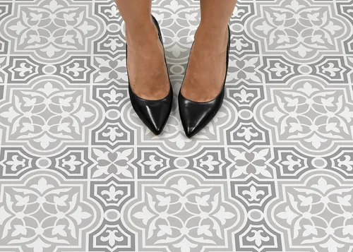 Vista 5 de FloorPops Azulejos de suelo gris Cheverny Peel & Stick, FP3571
