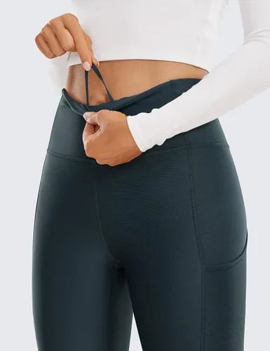 Vista 4 de CRZ YOGA Leggings térmicos con forro polar para mujer de 28 pulgadas, pantalones de senderismo cálidos de cintura alta con bolsillos, mallas