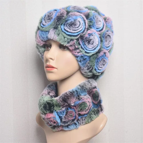 Vista 4 de Conjunto de sombreros de invierno para mujer, gorro de piel elástica, gorro de bufanda para mujer, sombrero de flores de rosa, suave, resistente al