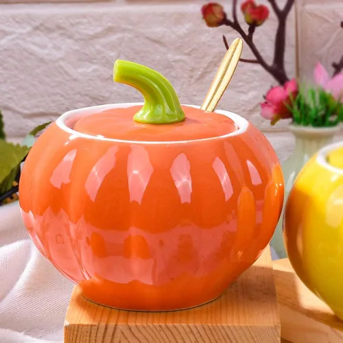 Vista 7 de Azucareros de porcelana con tapa y cucharas, cuenco de sal de cerámica con forma de calabaza para el hogar y la cocina, diseño elegante