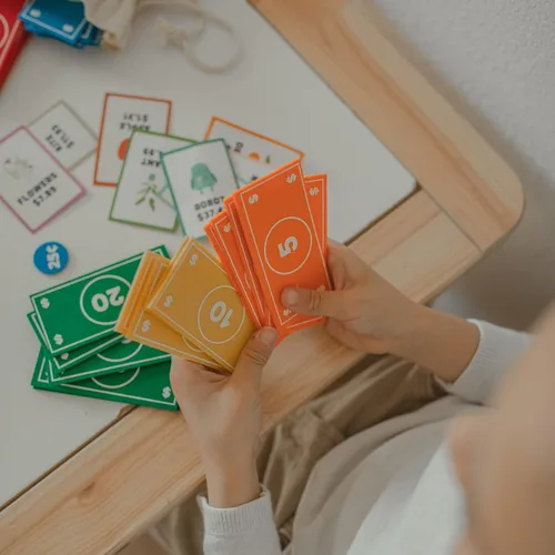 Vista 3 de Good Ground Juego de simulación para niños de fieltro educativo Montessori juguete dólares billetes monedas, billetera, juego de conteo para niños