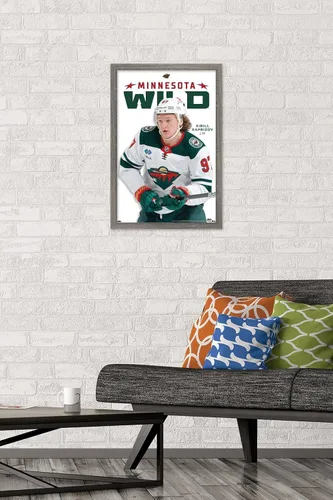 Vista 2 de Trends International NHL Minnesota Wild - Póster de pared de la serie 23 de Kirill Kaprizov, 22.4 pulgadas de largo x 14.7 pulgadas, versión