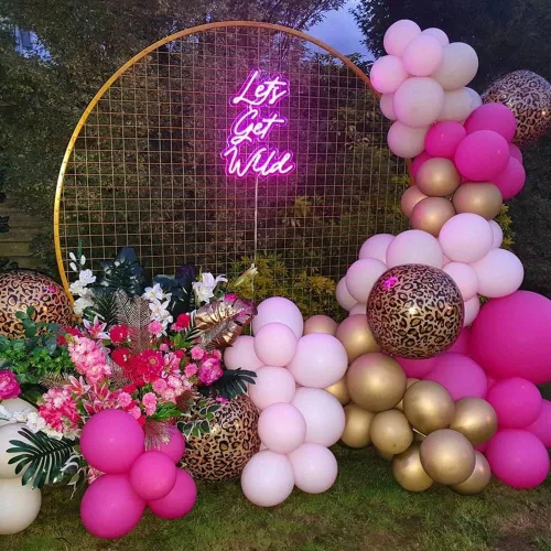 Vista 5 de Decoraciones de cumpleaños con estampado de guepardo rosa, 133 piezas de globos dorados con estampado de leopardo rosa intenso, kit de arco