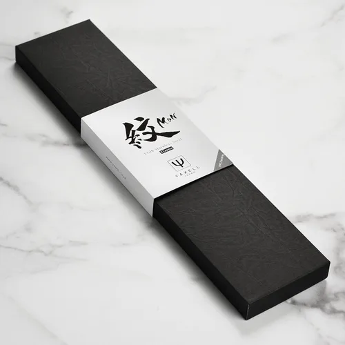 Vista 7 de Yaxell Mon - Cuchillo de chef de 8 pulgadas, fabricado en Japón, Gyuto de acero inoxidable VG10 con mango de micarta