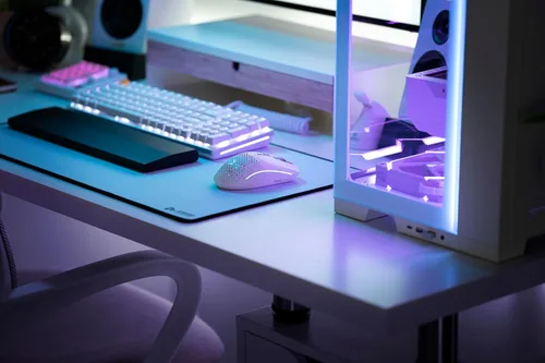 Vista 7 de GLORIOUS Mouse inalámbrico para juegos modelo I 2 para juegos, híbrido de Blanco mate