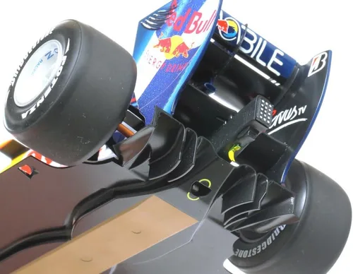 Vista 9 de Tamiya 300020067 1:20 Red Bull Racing Renault RB6
