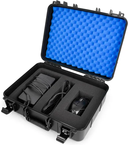 Vista 4 de CASEMATIX Funda rígida para laptop de 15.6 pulgadas – Funda de transporte de viaje resistente a prueba de golpes con protección de espuma