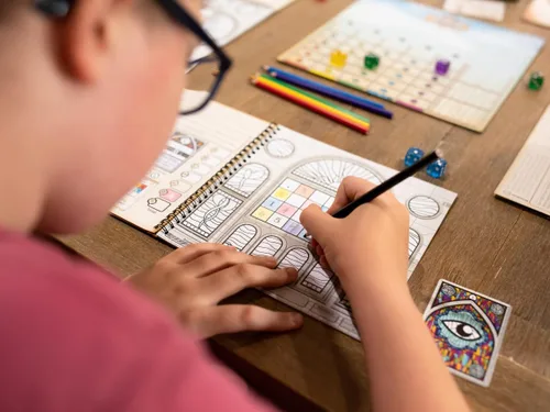 Vista 7 de Sagrada Artisans - Un juego de estrategia basado en el galardonado juego de mesa, Sagrada! Juego de mesa familiar para niños y adultos A partir