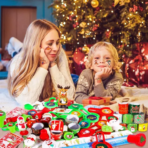 Vista 7 de MGparty 96 juguetes de Navidad a granel para niños, rellenos de piñata, recompensas de aula, premios de carnaval, caja del tesoro, juguetes