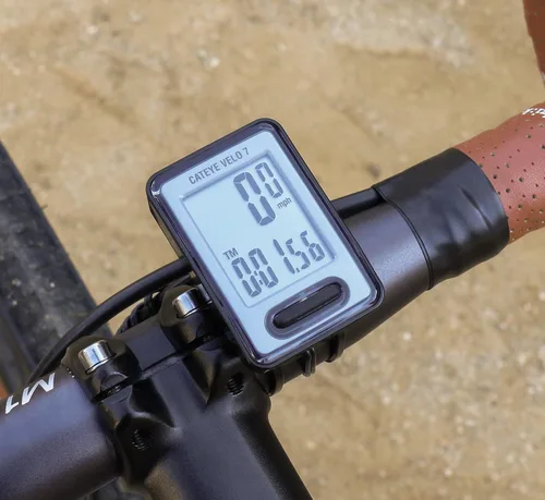 Vista 10 de CATEYE Computadora de bicicleta con cable - Velocímetro y odómetro de nivel básico, perfecto para ciclistas principiantes, arranque y parada